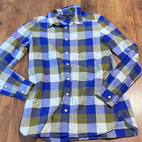 Stylish Women’s Plaid Flannel Shirt Set - Pink, Blue, Green - Picture 7 of 16